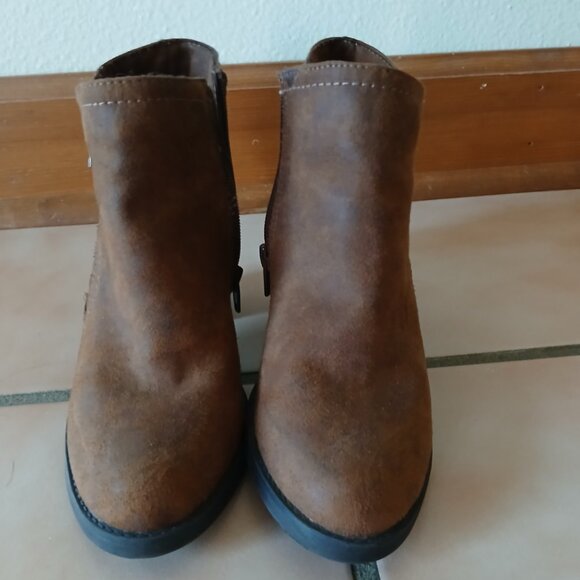 Rampage EDYN Dark Brown Ankle Booties SIZE 6 - Picture 3 of 9